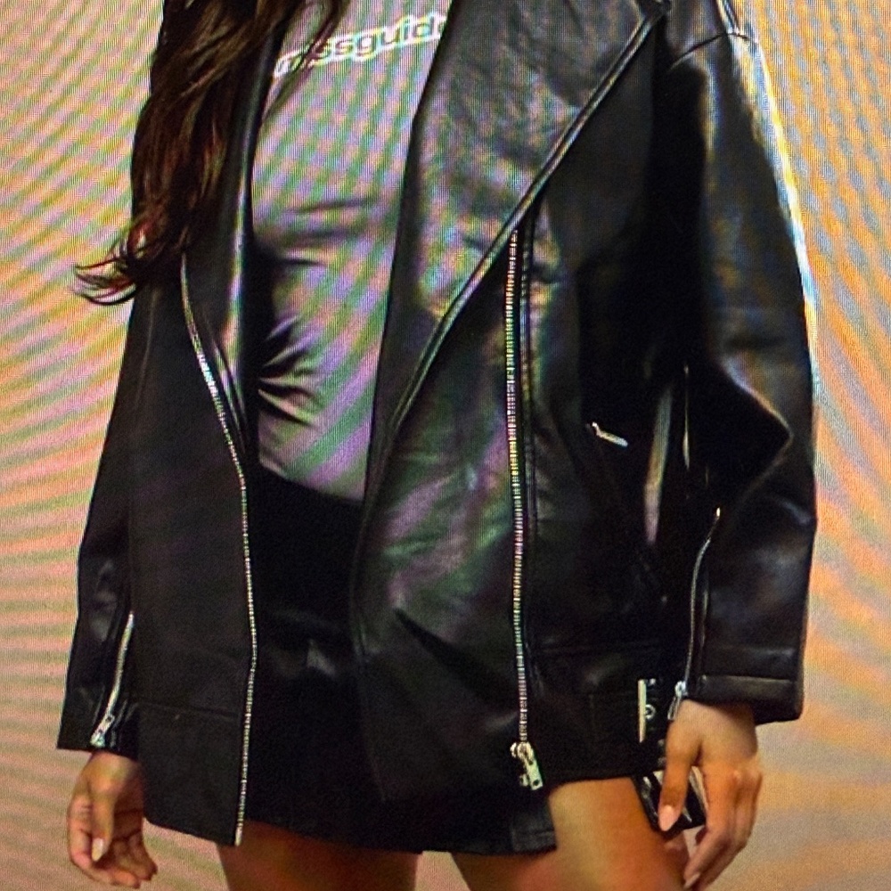 Missguided faux‎ leather NWOT Size 4, black motorcyclist jacket, sleek jacket